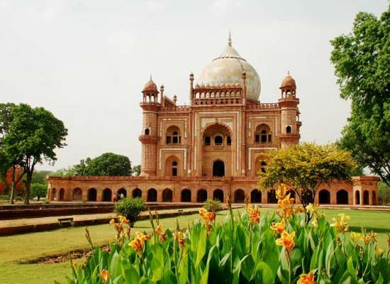 Tomb of Safdarjung, Delhi