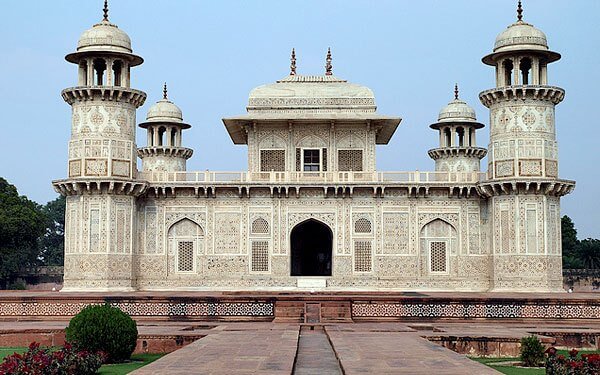 Itimad ud Daulah Tomb