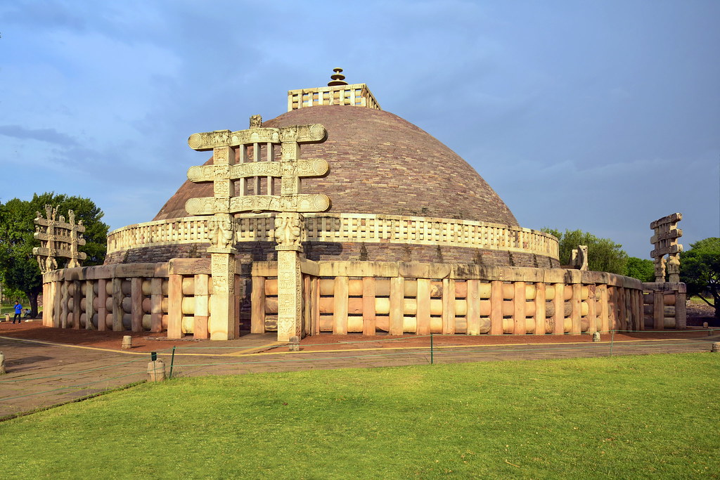 Travel Guide to Sanchi Stupa in Madhya Pradesh