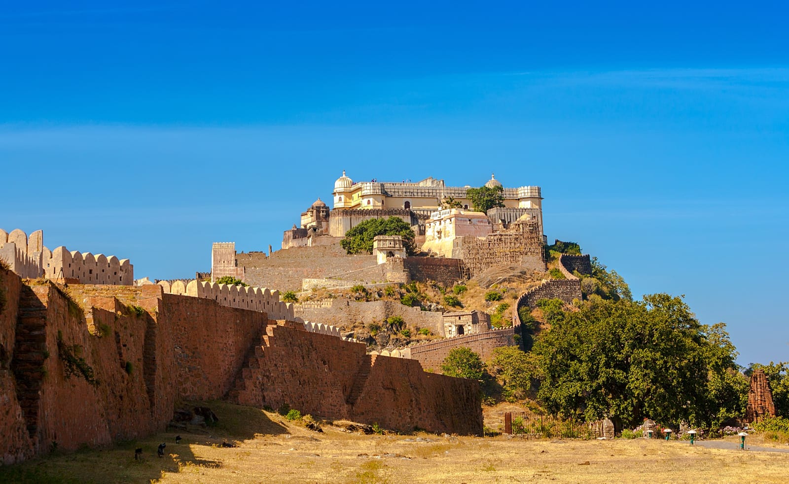 Travel Guide to Kumbhalgarh Fort - The Great Wall of India
